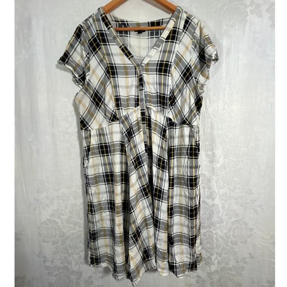 Torrid Shirt Dress 2 2X Black White Gold Plaid  Short Sleeve Knee Buttons - Picture 1 of 11